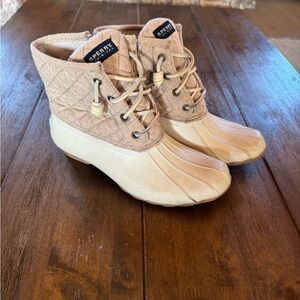 Sperry Quilted Lace-Up Ankle White Cream Duck Boots